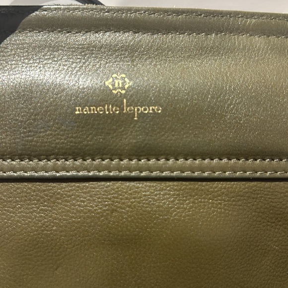 Nanette Lepore green crossbody bag - Picture 3 of 10
